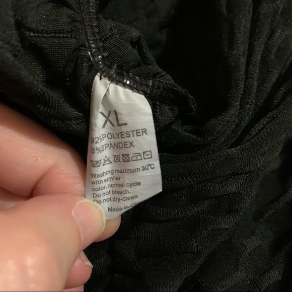 Textured Booty Scrunch Butt Lifting Black Leggings. Size XL - Picture 6 of 9